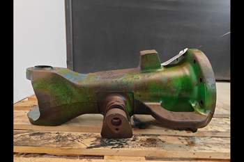 salg af John Deere 7920 RIGHT Front axle house