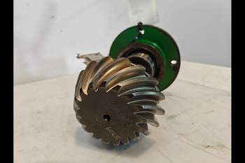 salg af John Deere 6900 Front axle differential