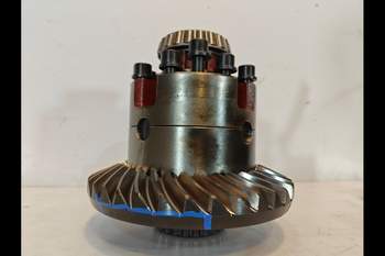 salg af John Deere 6900 Front axle differential