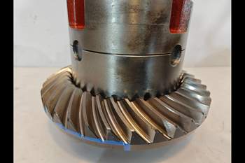 salg af John Deere 6900 Front axle differential