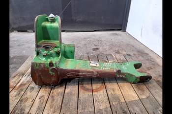 salg af Vorderachsgehäuse John Deere 2650 RECHT