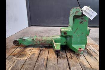 salg af Vorderachsgehäuse John Deere 2650 RECHT