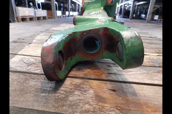 salg af Vorderachsgehäuse John Deere 2650 RECHT
