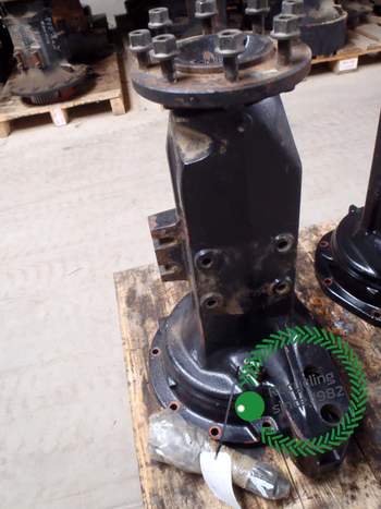 salg af Massey Ferguson 6270 LEFT Rear Half Axle