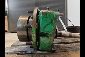 salg af John Deere 6300 RIGHT Front axle final drive