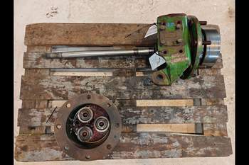 salg af John Deere 6300 RIGHT Front axle final drive