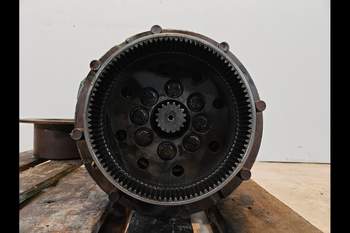 salg af John Deere 6300 RIGHT Front axle final drive