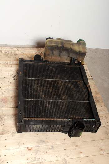 salg af Wasserkühler John Deere 6300