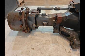 salg af Challenger MT665C Disassembled front axle