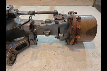 salg af Challenger MT665C Disassembled front axle
