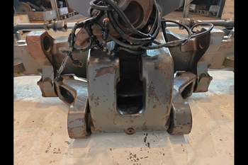salg af Challenger MT665C Disassembled front axle