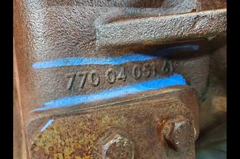 salg af Challenger MT665C Disassembled front axle