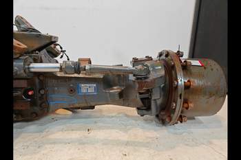 salg af Challenger MT665C Disassembled front axle