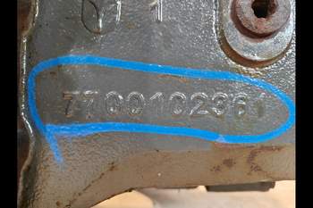 salg af Challenger MT665C Disassembled front axle