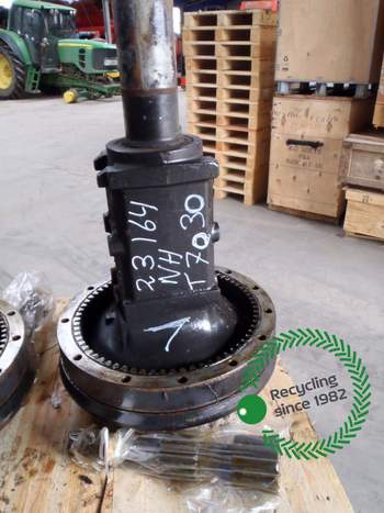 salg af New Holland T7030 LEFT Rear Half Axle