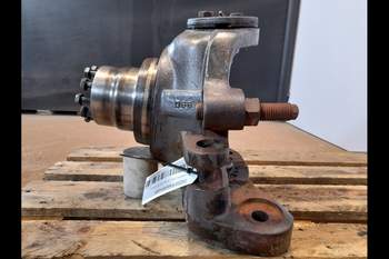 salg af Vorderachs Achsschenkel New Holland 8870 A RECHT
