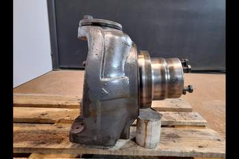 salg af Vorderachs Achsschenkel New Holland 8870 A RECHT