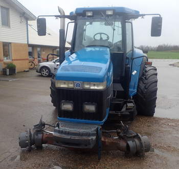 salg af New Holland 8770 traktor