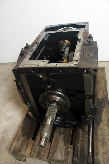 salg af Hinterachsen Case MX285