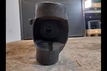 salg af Vorderachsgehäuse New Holland T8.390