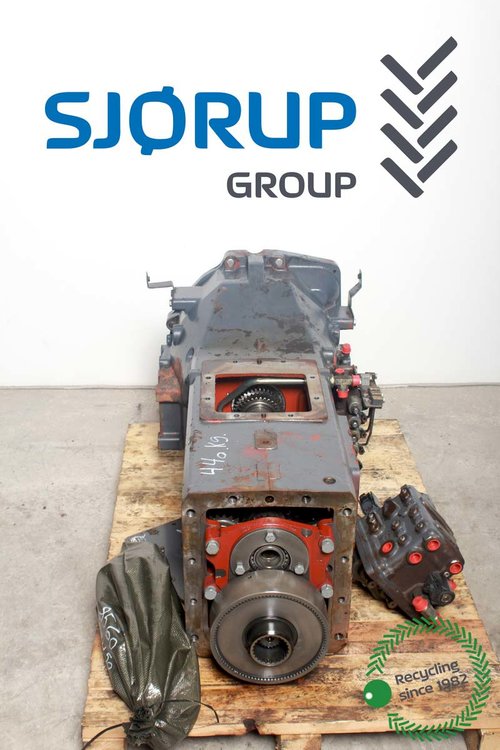 salg af Getriebe New Holland 8560