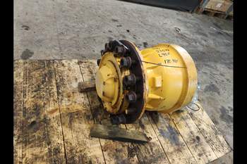 salg af Endantrieb Hinterachse Volvo L90 F RECHT