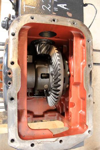salg af Hinterachsen New Holland TM155