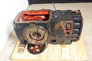 salg af Hinterachsen New Holland TM155