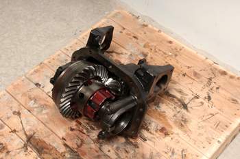 salg af Vorderachsdifferential Massey Ferguson 6270
