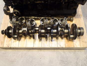 salg af Shortblock New Holland TVT155