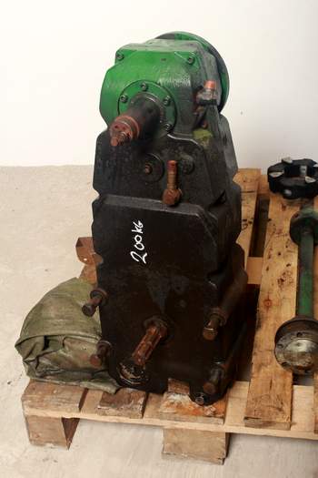 salg af Frontzapfwelle John Deere 7230 R