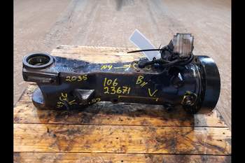 salg af Vorderachsgehäuse Deutz-Fahr Agrotron 106 LINKS