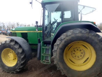 salg af John Deere 6910 traktor