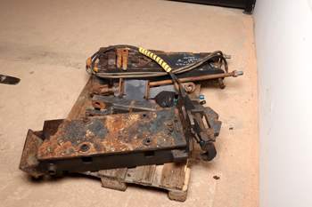 salg af Anhängerkupplung McCormick TTX230