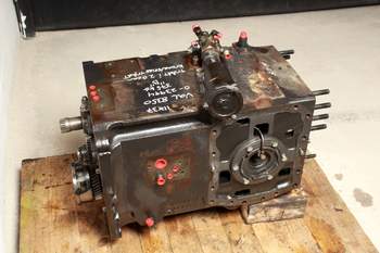 salg af Hinterachsen Valtra 8350