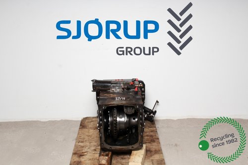 salg af Hinterachsen Valtra 8350