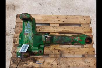 salg af John Deere 6300 RIGHT Front axle house