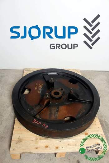 New Holland BB9090 Flywheel New Holland BB9090 Flywheel