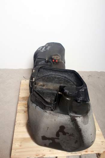 salg af Kraftstofftank Deutz-Fahr Agrostar 6.11