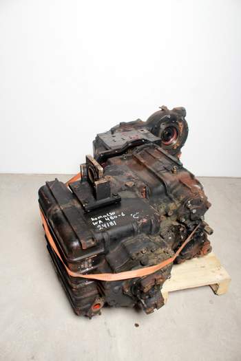 salg af Getriebe Komatsu WA480-6