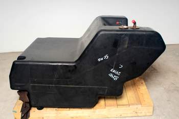 salg af Kraftstofftank Massey Ferguson 8240