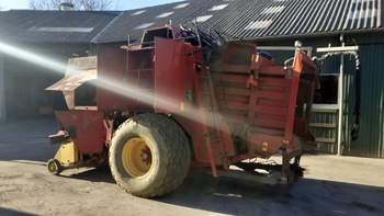 salg af New Holland BB980 Baler