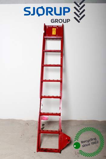 New Holland BB980 Ladders New Holland BB980 Ladders