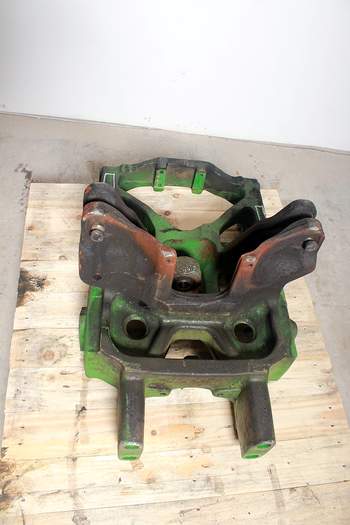 salg af Vorderachsbock John Deere 6150 R