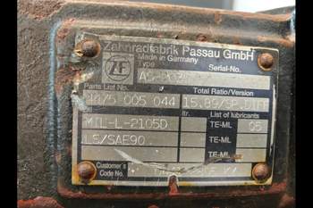 salg af Deutz-Fahr Agrotron 106 RIGHT Front axle house
