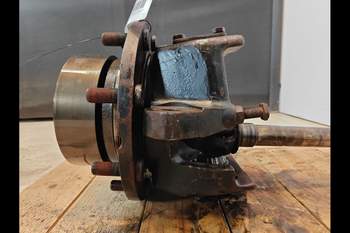 salg af Deutz-Fahr Agrotron 106 LEFT Front axle final drive