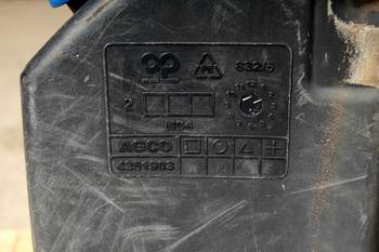 salg af AdBlue behälter Massey Ferguson 7618