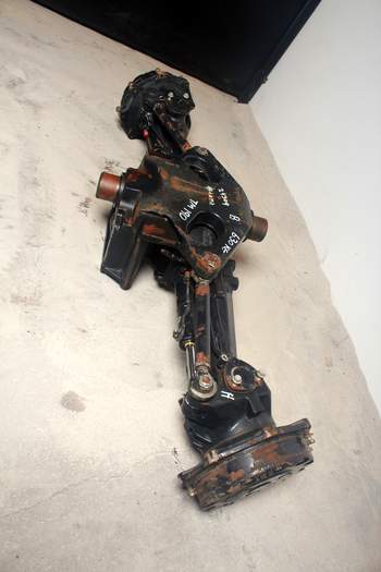 salg af Vorderachse New Holland TM190