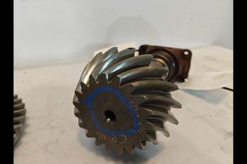 salg af John Deere 7810  Front axle differential