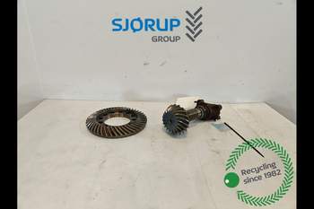 salg af John Deere 7810  Front axle differential